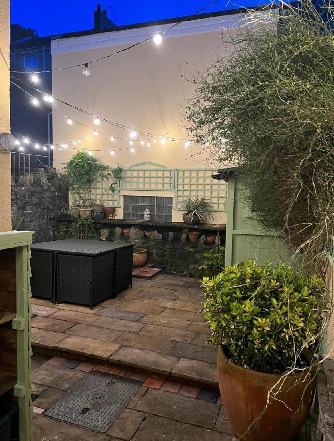 Honey Cottage Tenby Exterior photo