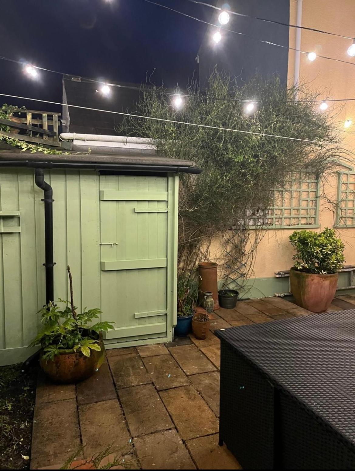 Honey Cottage Tenby Exterior photo